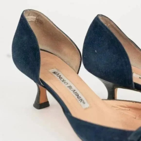 Manolo Blahnik Navy Suede Bow Kitten Heels - Picture 6 of 6